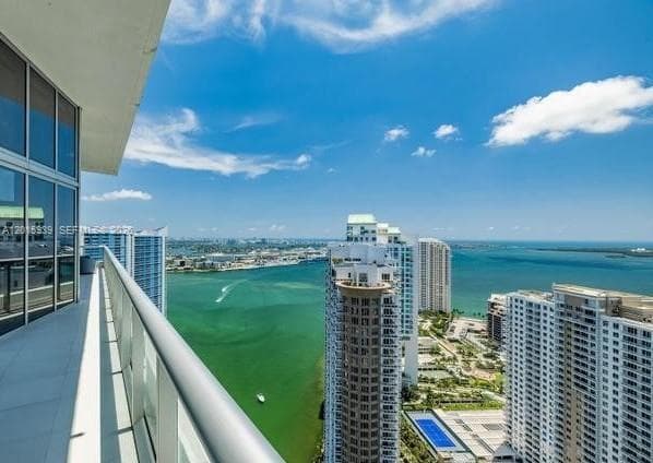 465 Brickell Ave # 4101, Miami FL 33131 — 51