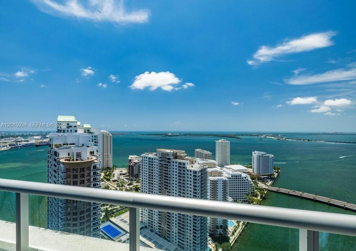 465 Brickell Ave # 4101, Miami FL 33131 — 55