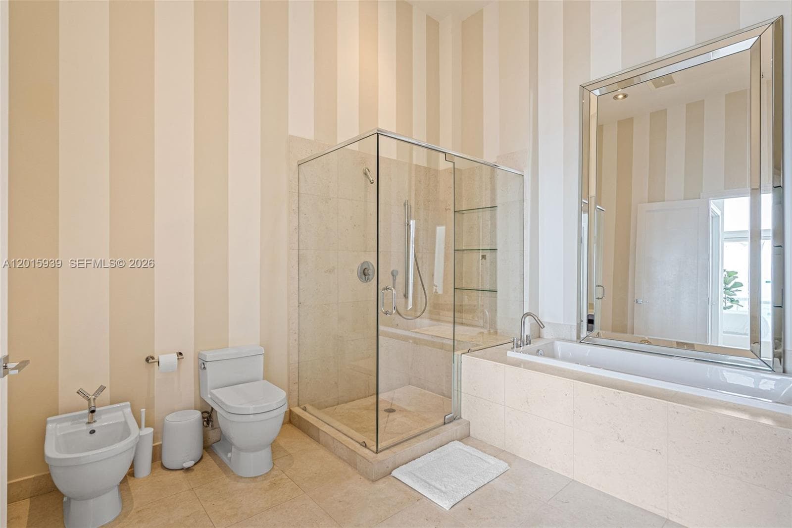 465 Brickell Ave # 4101, Miami FL 33131 — 40