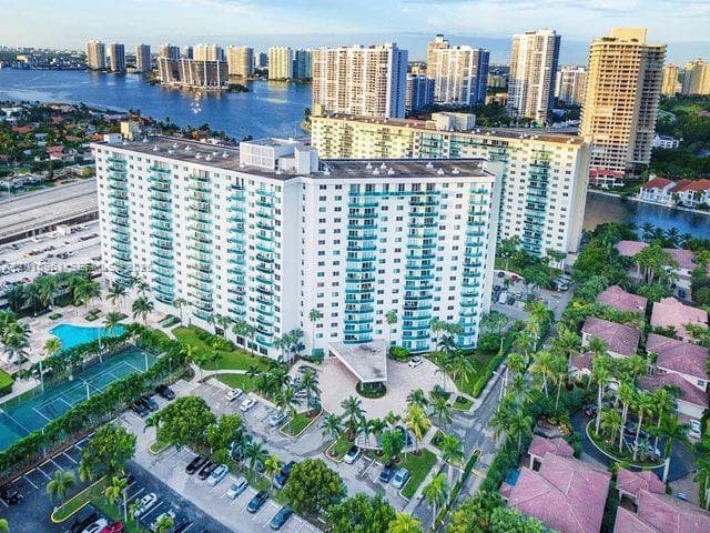 19380 Collins Ave # 402, Sunny Isles Beach FL 33160 — 20