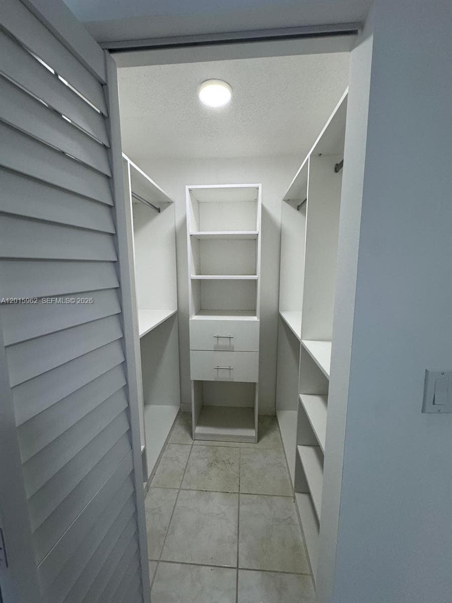 10296 NW 9th St Cir # 202, Miami FL 33172 — 6
