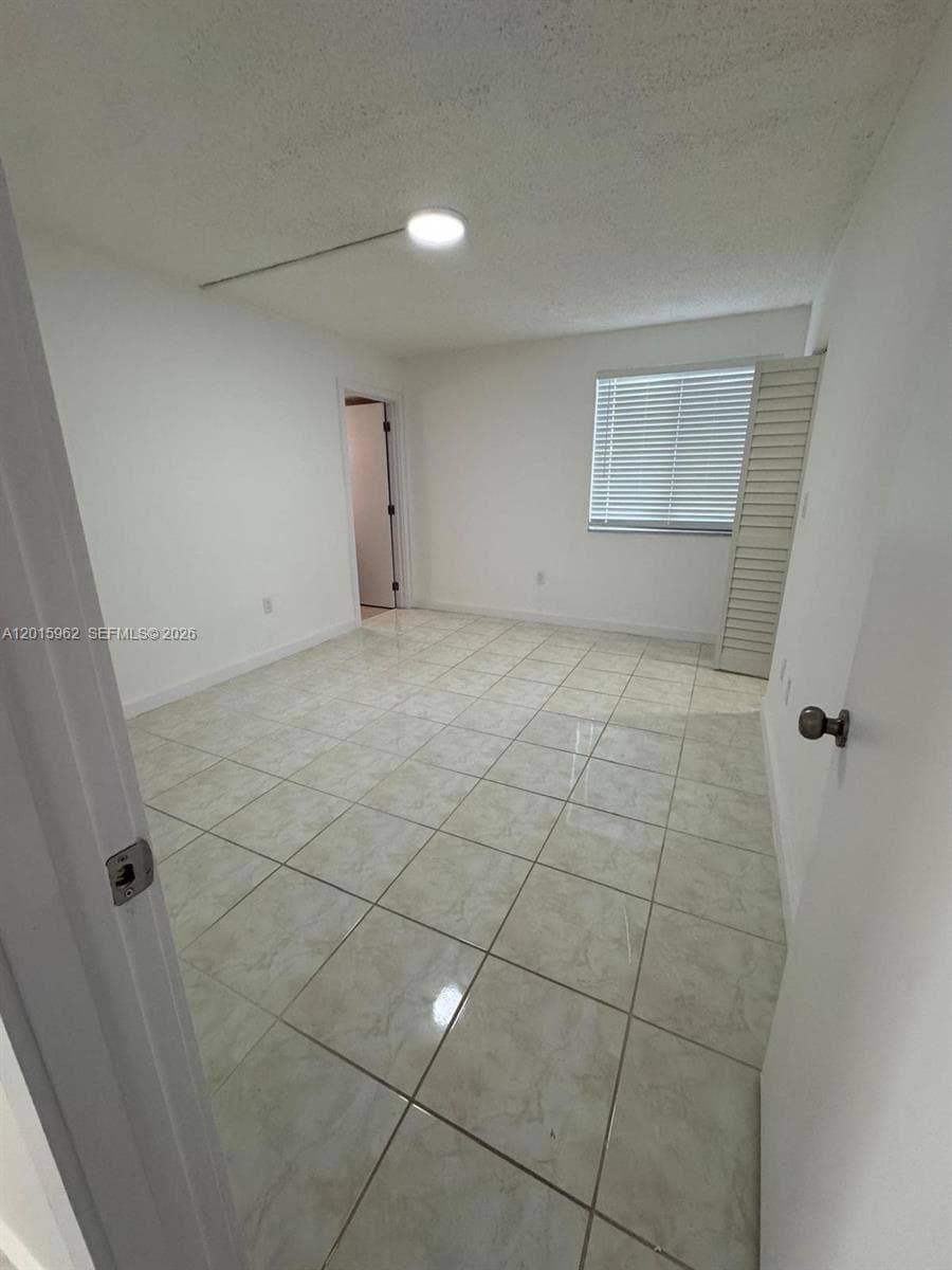 10296 NW 9th St Cir # 202, Miami FL 33172 — 7