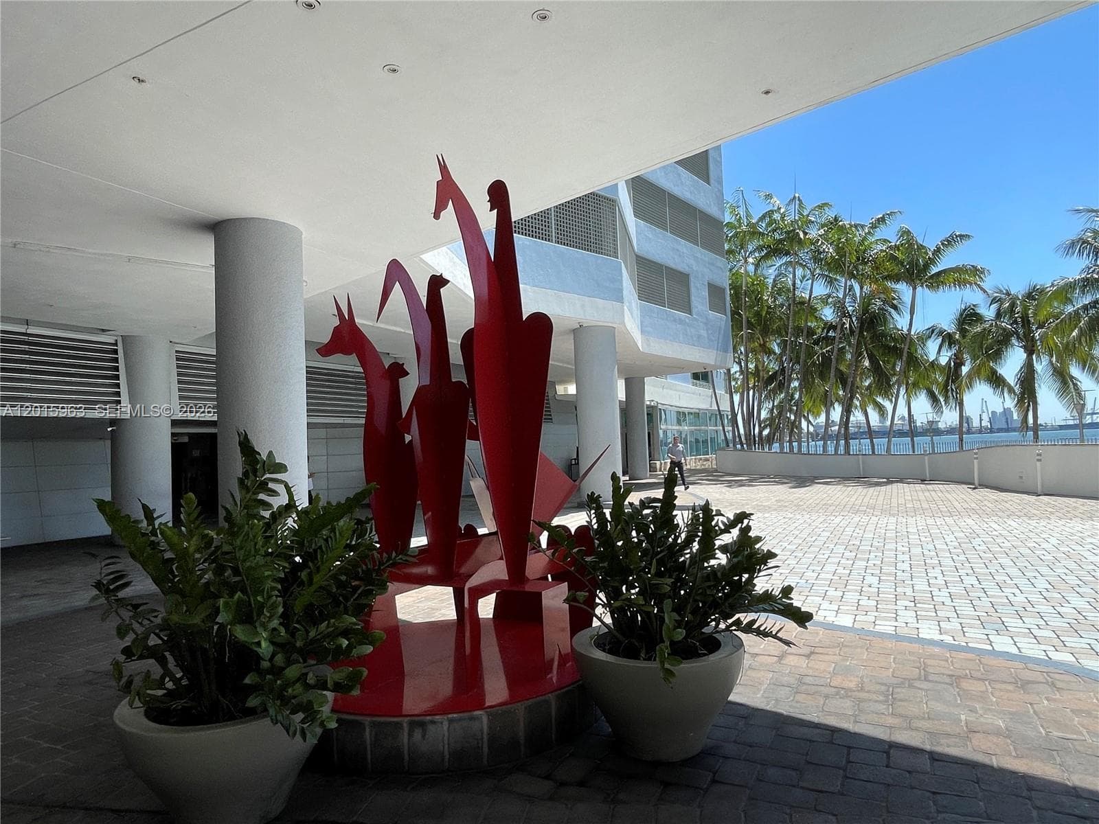 335 S Biscayne Blvd # 3603, Miami FL 33131 — 18