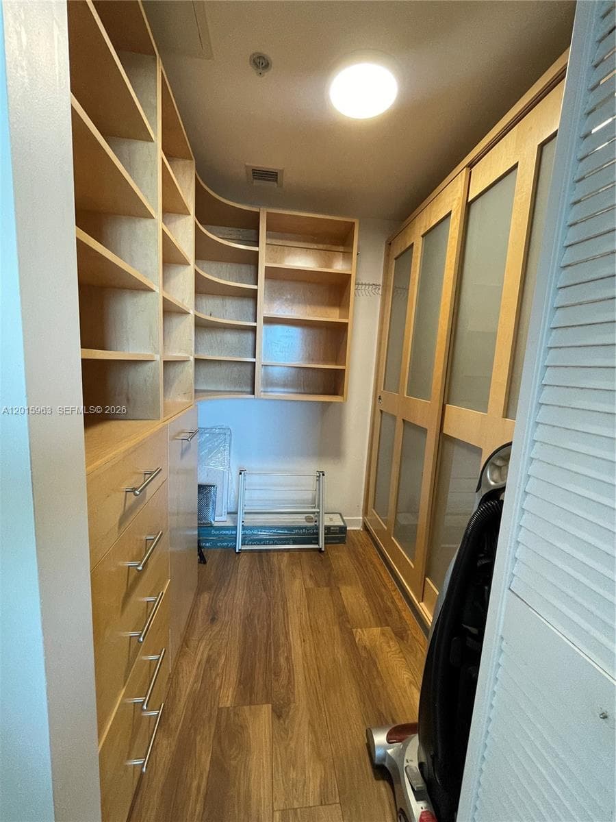 335 S Biscayne Blvd # 3603, Miami FL 33131 — 8