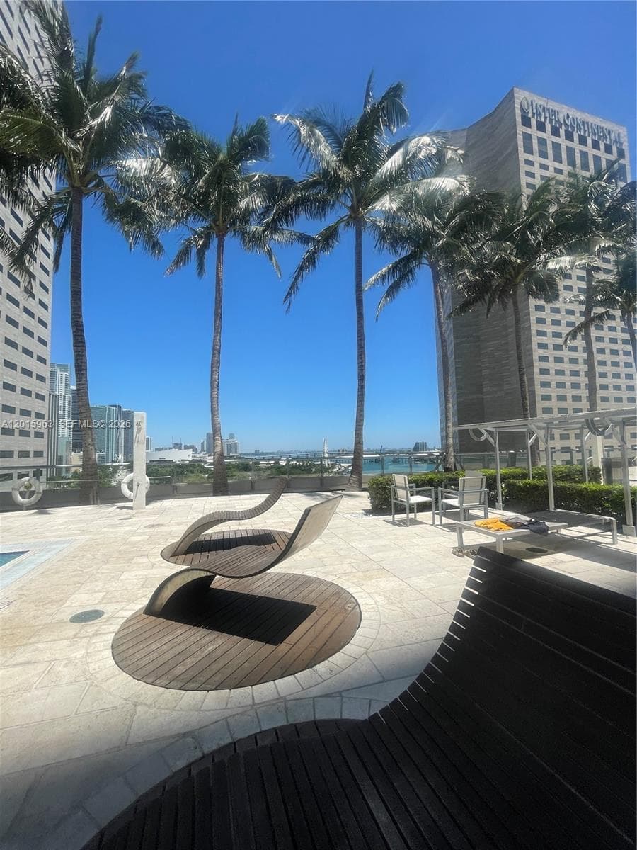 335 S Biscayne Blvd # 3603, Miami FL 33131 — 21