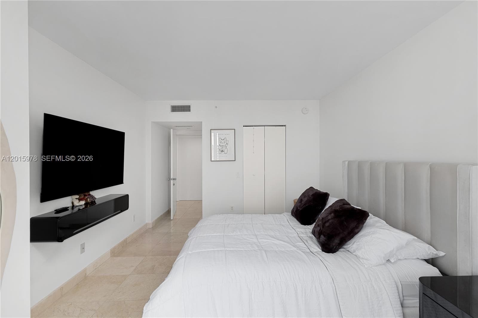 21055 Yacht Club Dr # 1707, Aventura FL 33180 — 21