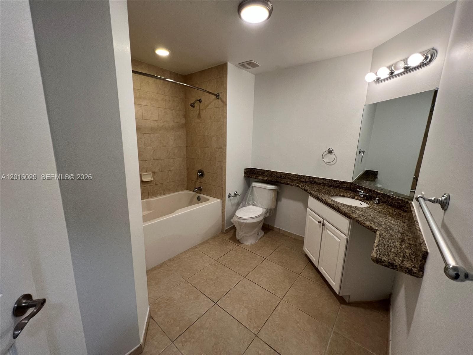 3001 NE 185th St # 122, Aventura FL 33180 — 4