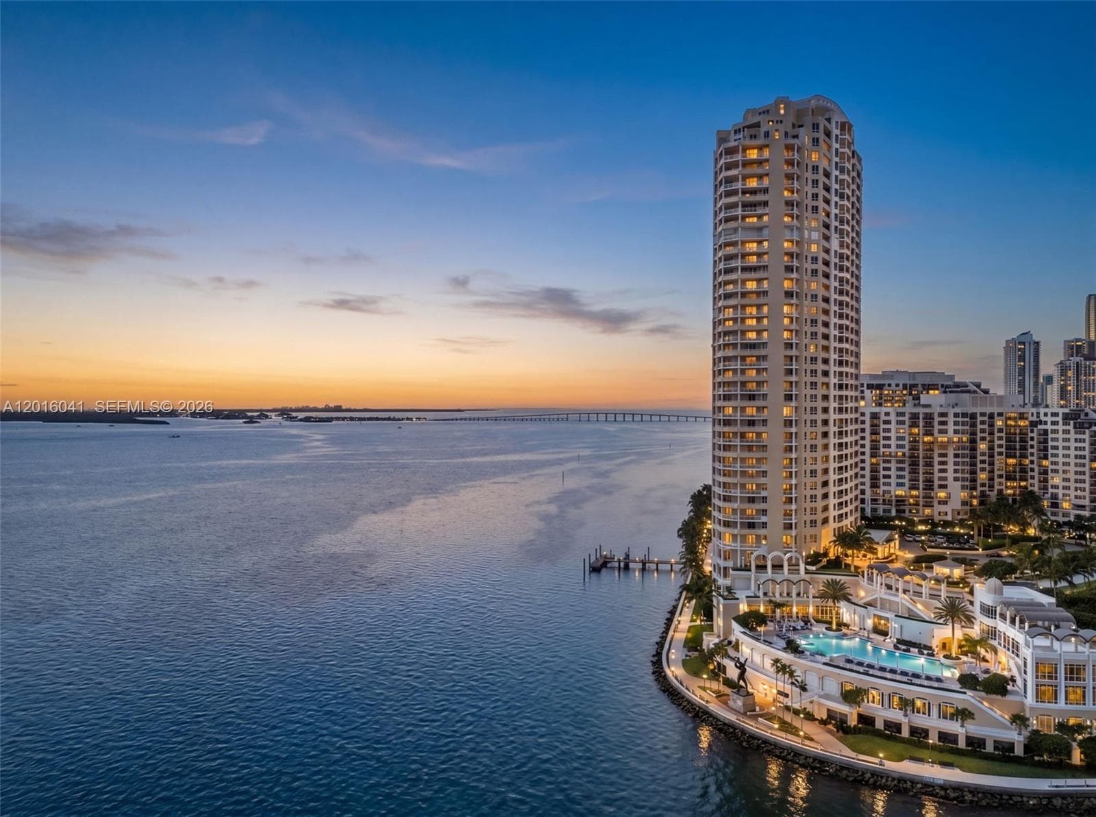808 Brickell Key Dr # 3304, Miami FL 33131 — 3