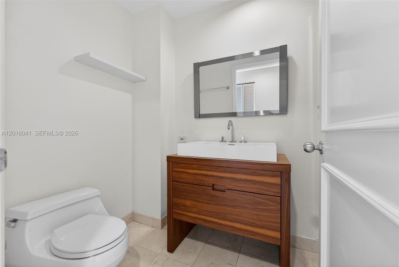 808 Brickell Key Dr # 3304, Miami FL 33131 — 24