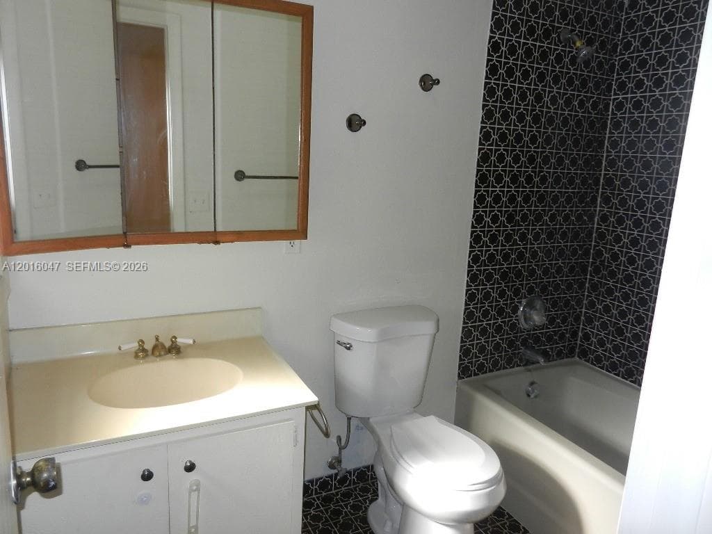 18950 SW 240th St, Homestead FL 33031 — 32