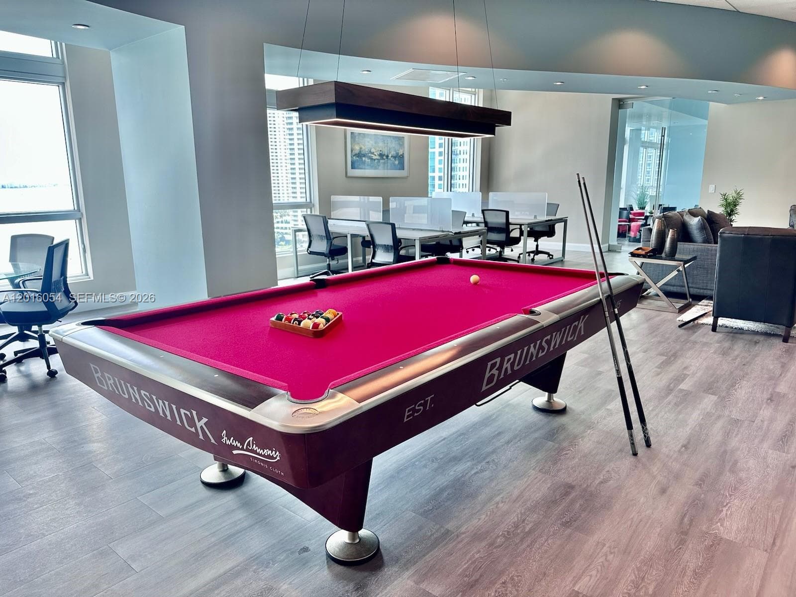 300 S Biscayne Blvd # 1705, Miami FL 33131 — 23