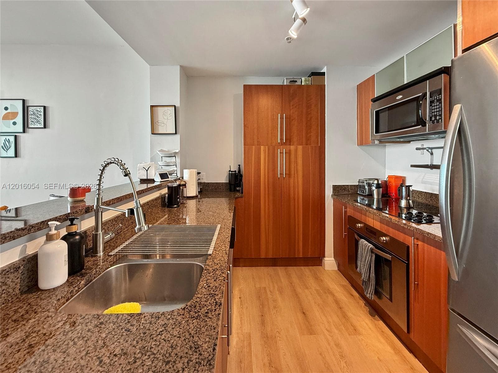 300 S Biscayne Blvd # 1705, Miami FL 33131 — 9