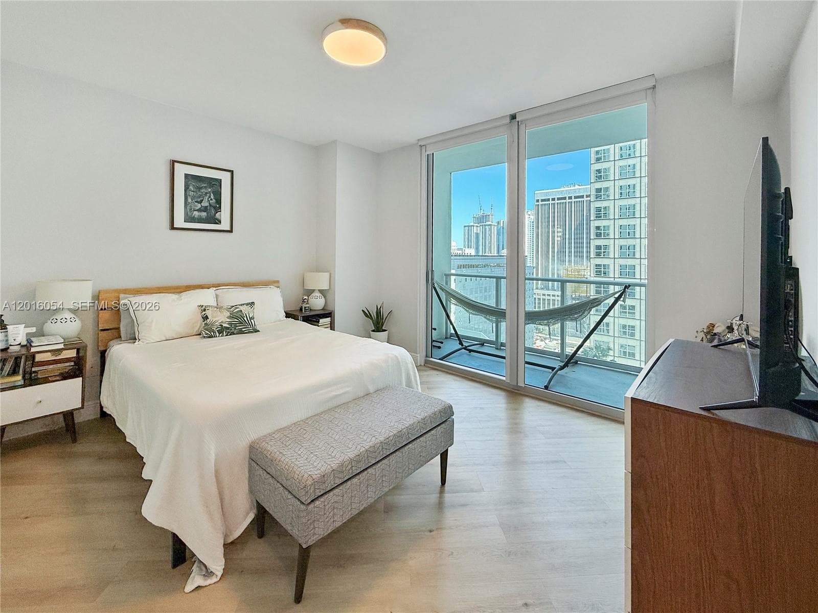 300 S Biscayne Blvd # 1705, Miami FL 33131 — 10