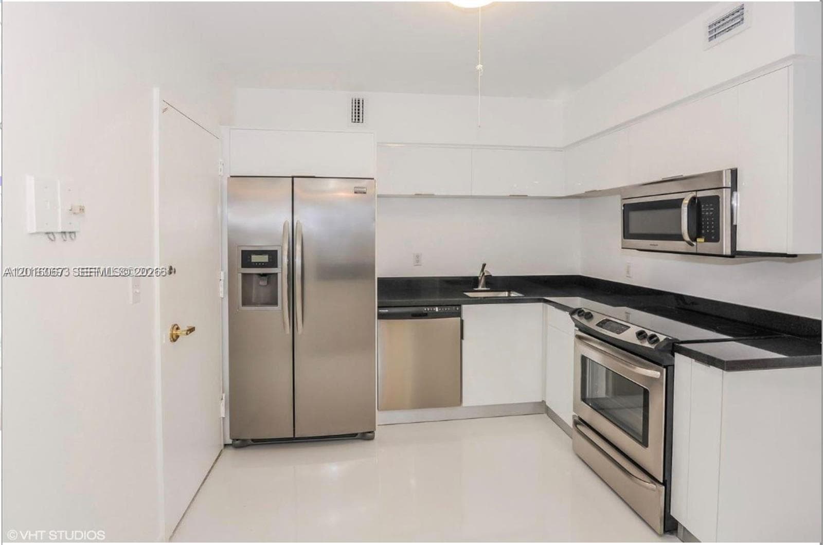 5700 Collins Ave # 3H, Miami Beach FL 33140 — 16