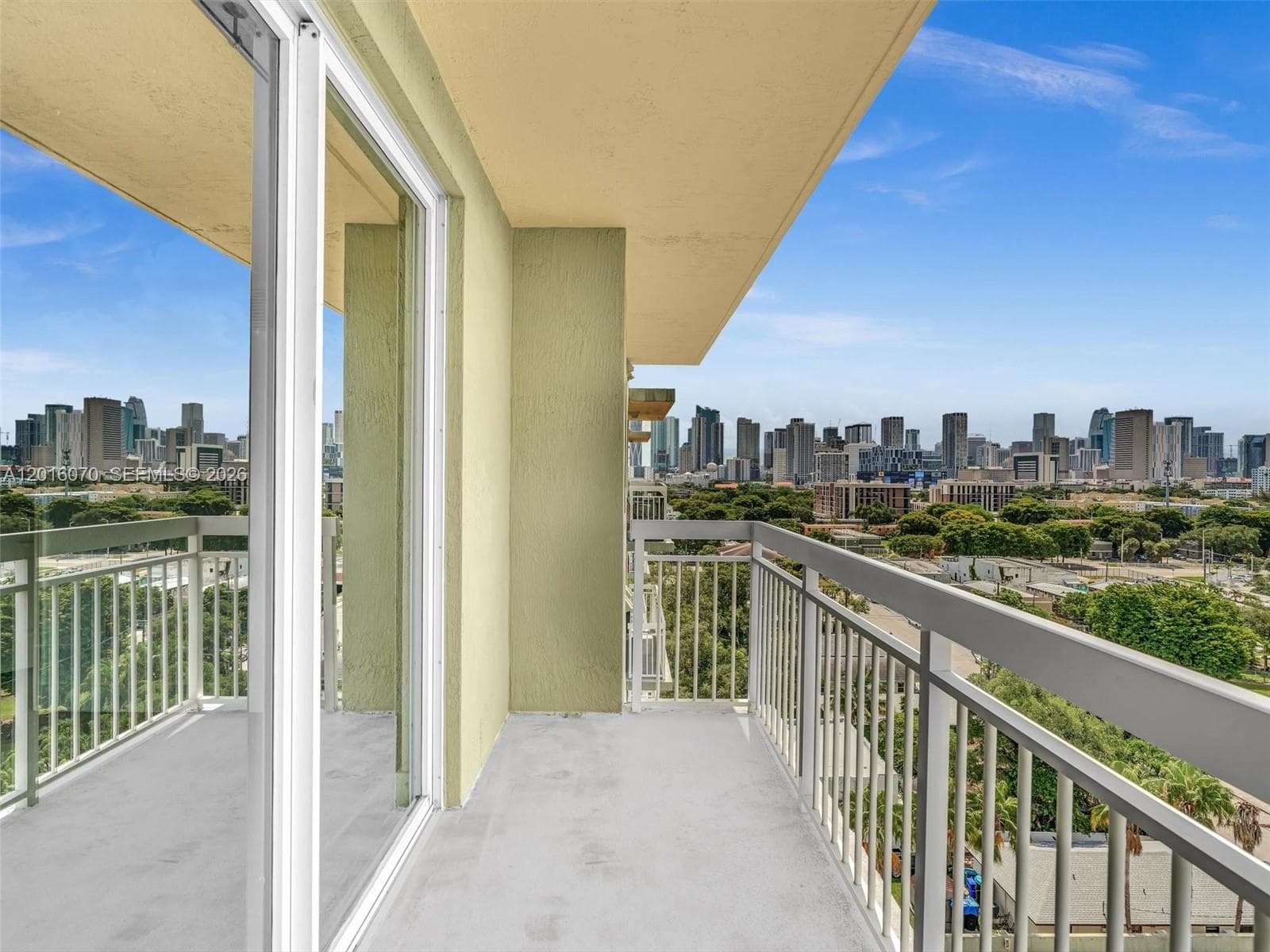 816 NW 11th St # 1208, Miami FL 33136 — 18