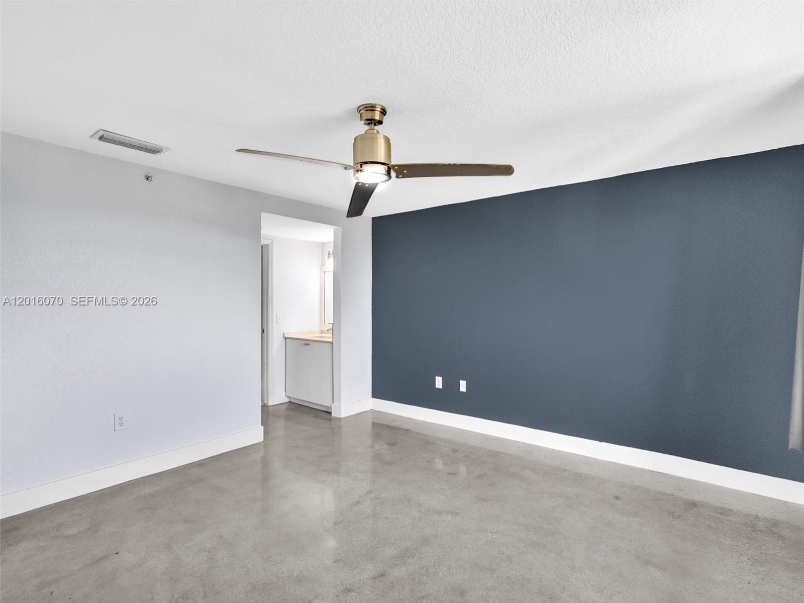 816 NW 11th St # 1208, Miami FL 33136 — 21
