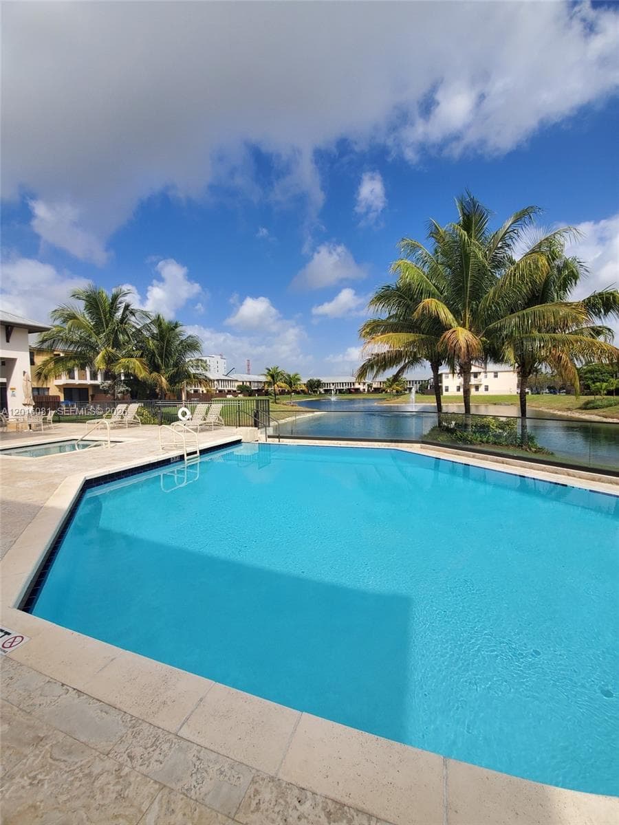 5810 NW 104th Path # 5810, Doral FL 33178 — 46