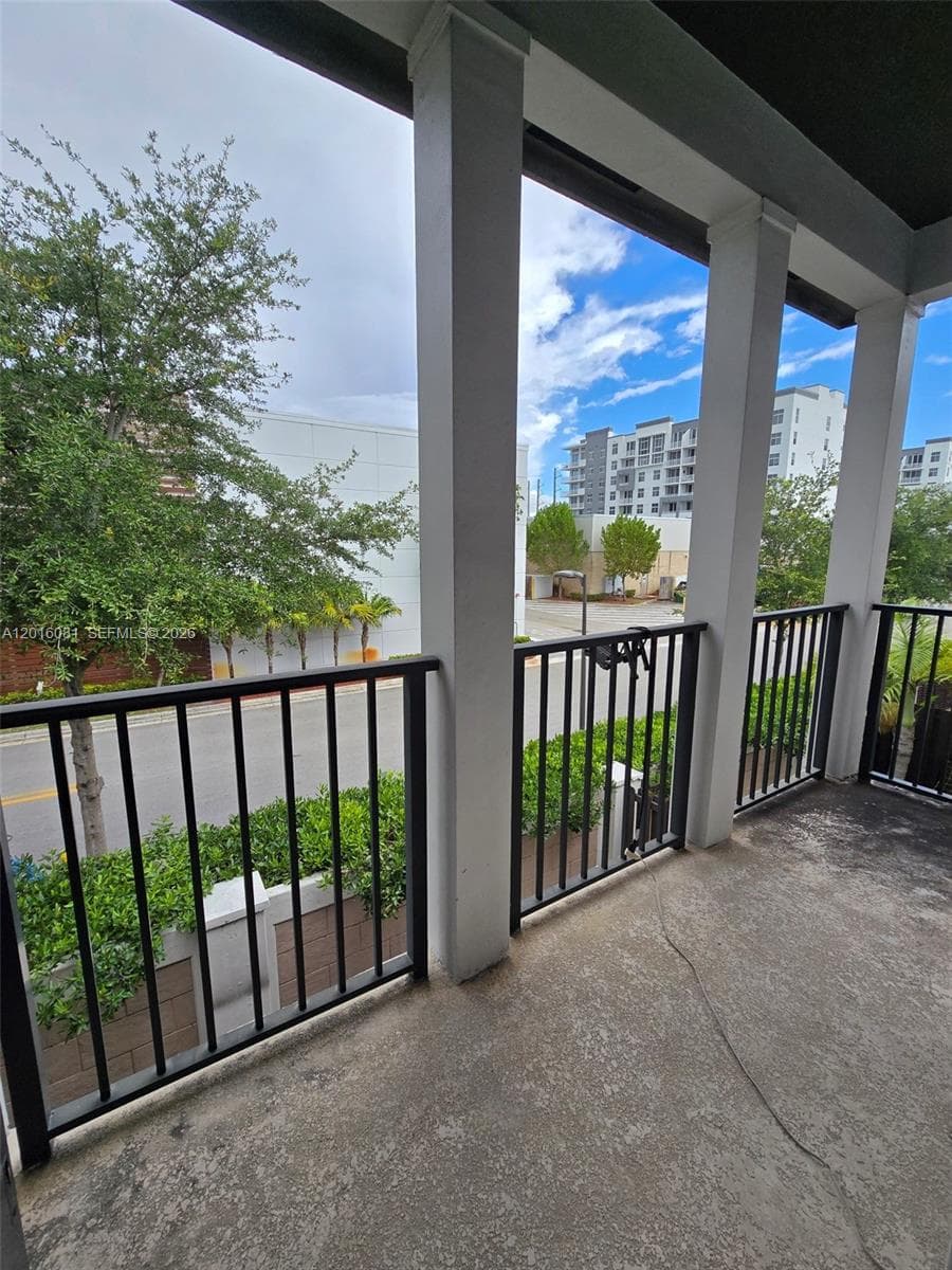 5810 NW 104th Path # 5810, Doral FL 33178 — 43