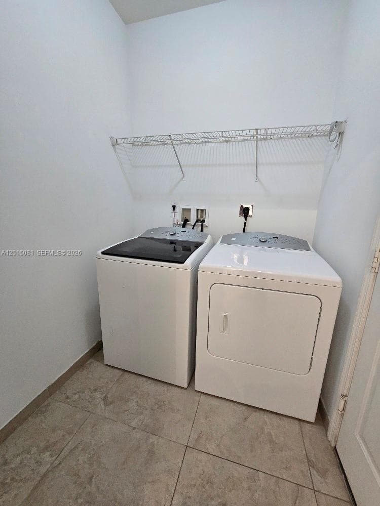 5810 NW 104th Path # 5810, Doral FL 33178 — 26