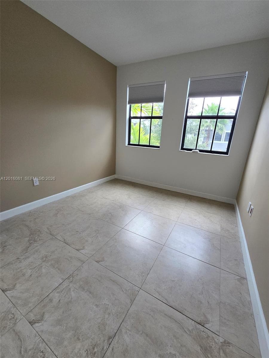 5810 NW 104th Path # 5810, Doral FL 33178 — 32