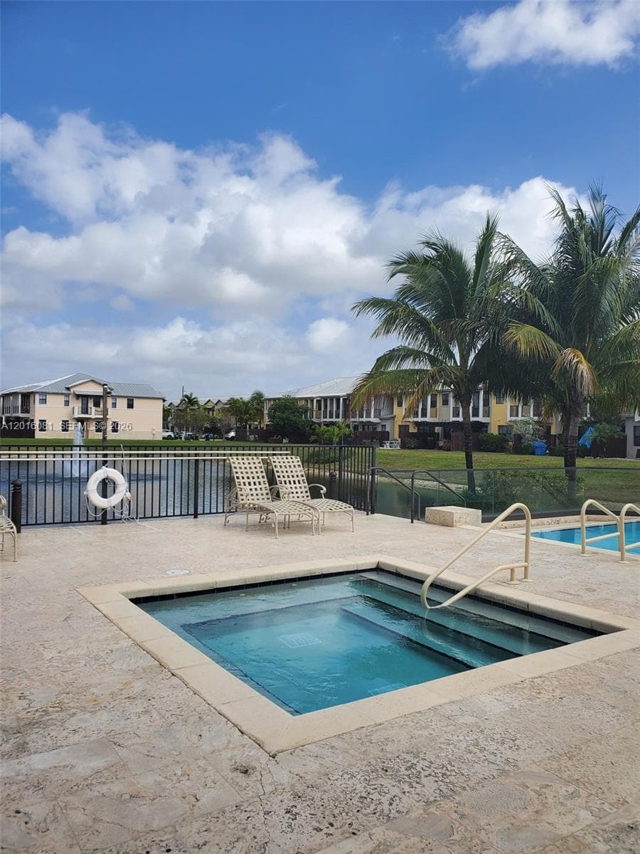 5810 NW 104th Path # 5810, Doral FL 33178 — 45