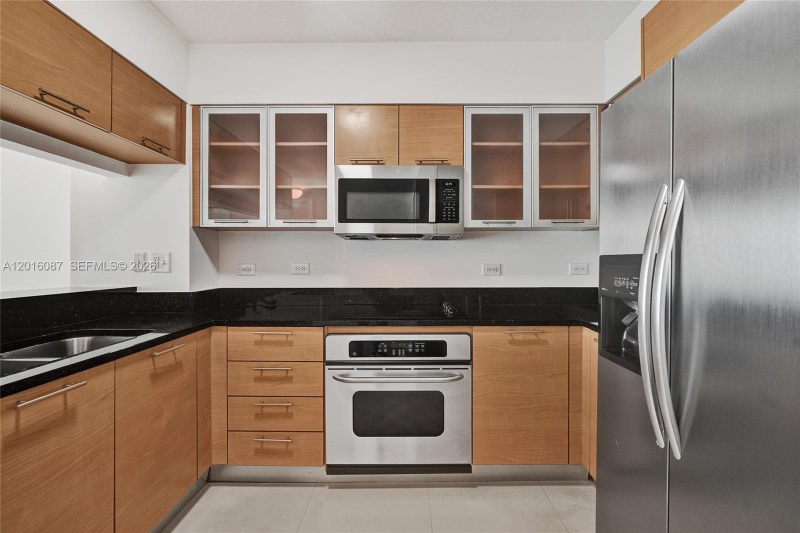 31 SE 5th St # 2305, Miami FL 33131 — 15