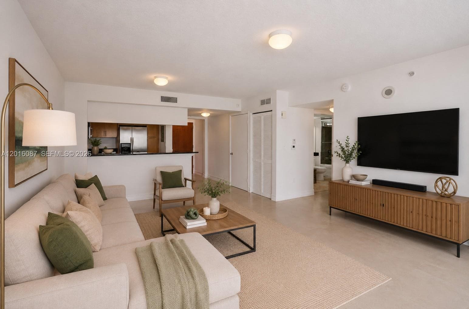 31 SE 5th St # 2305, Miami FL 33131 — 11
