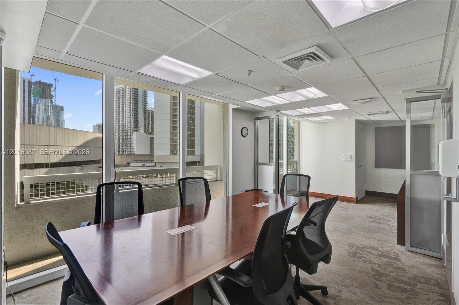 31 SE 5th St # 2305, Miami FL 33131 — 35