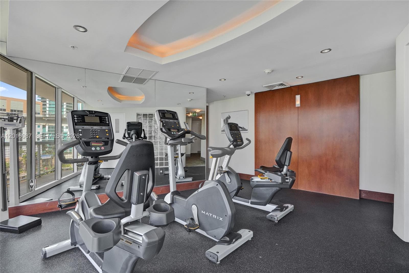 31 SE 5th St # 2305, Miami FL 33131 — 31