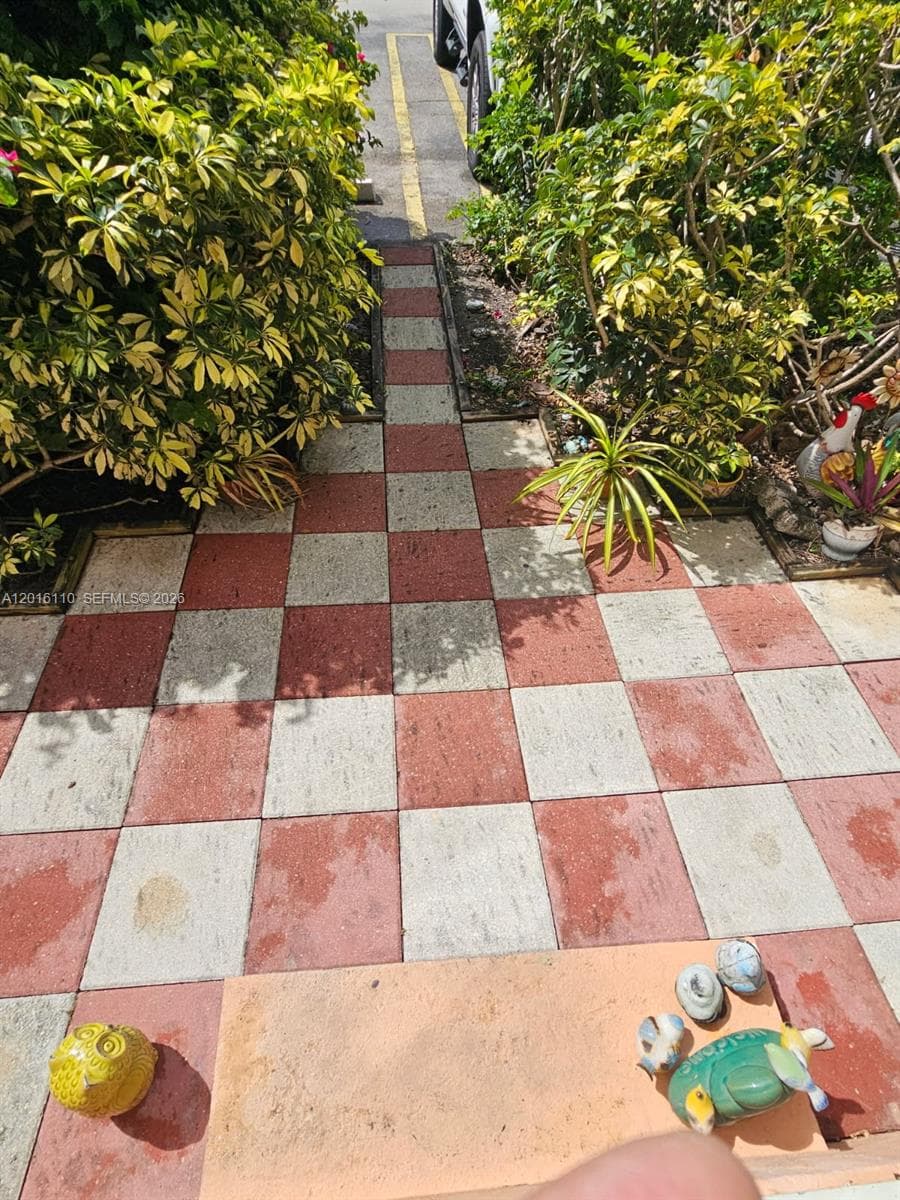 9420 W Flagler St # 103, Miami FL 33174 — 12
