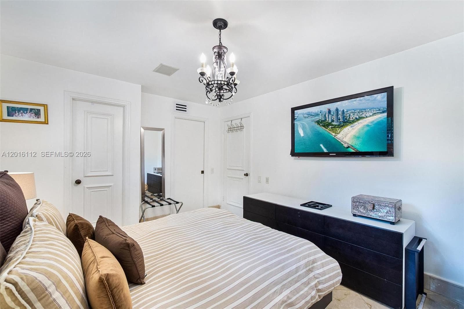 L Hermitage, Miami, FL — 23
