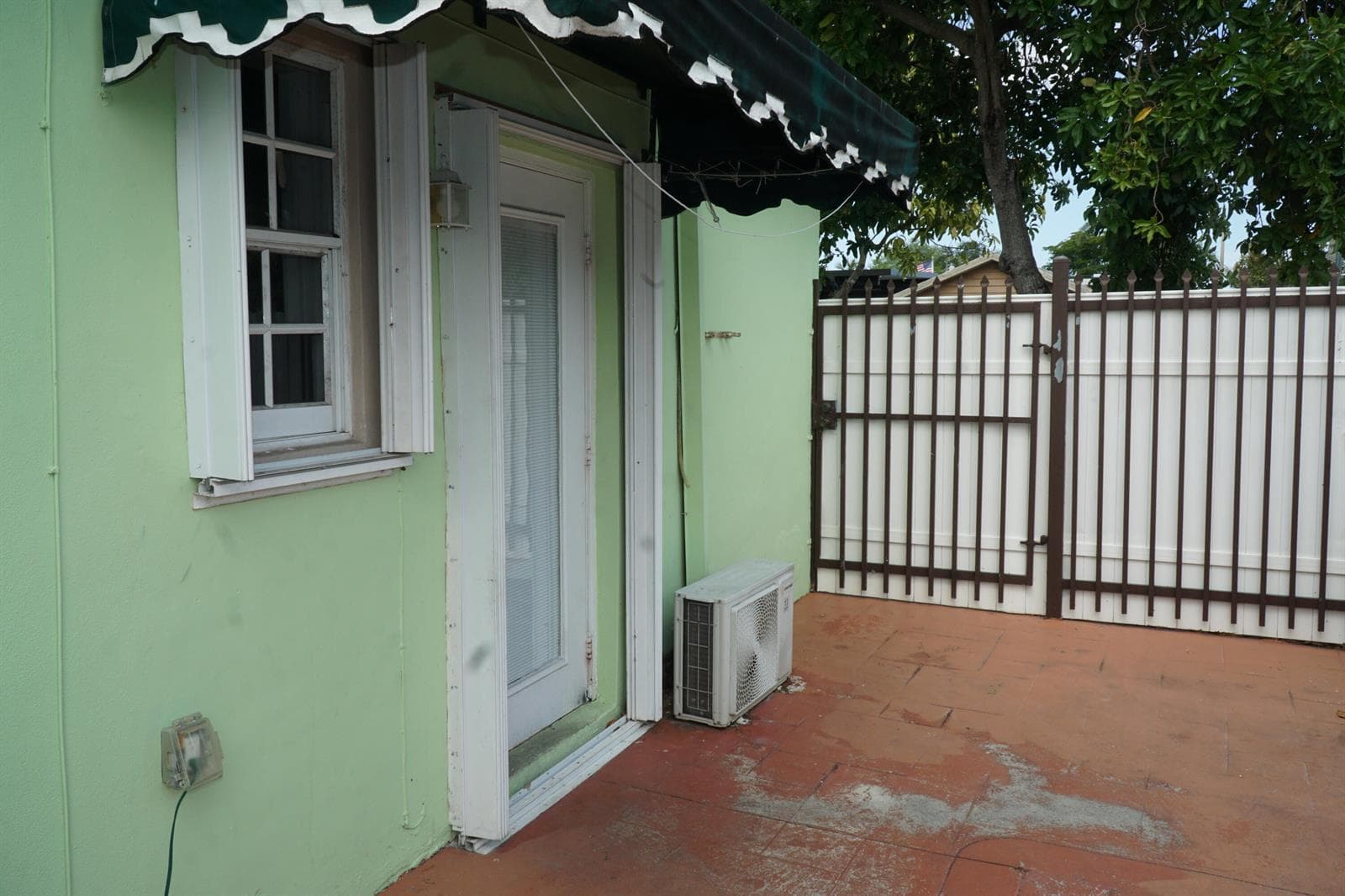 3311 SW 105th Court, Miami FL 33165 — 10