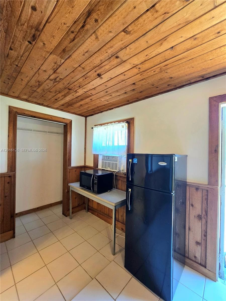 27660 SW 162nd Ave side, Homestead FL 33031 — 5