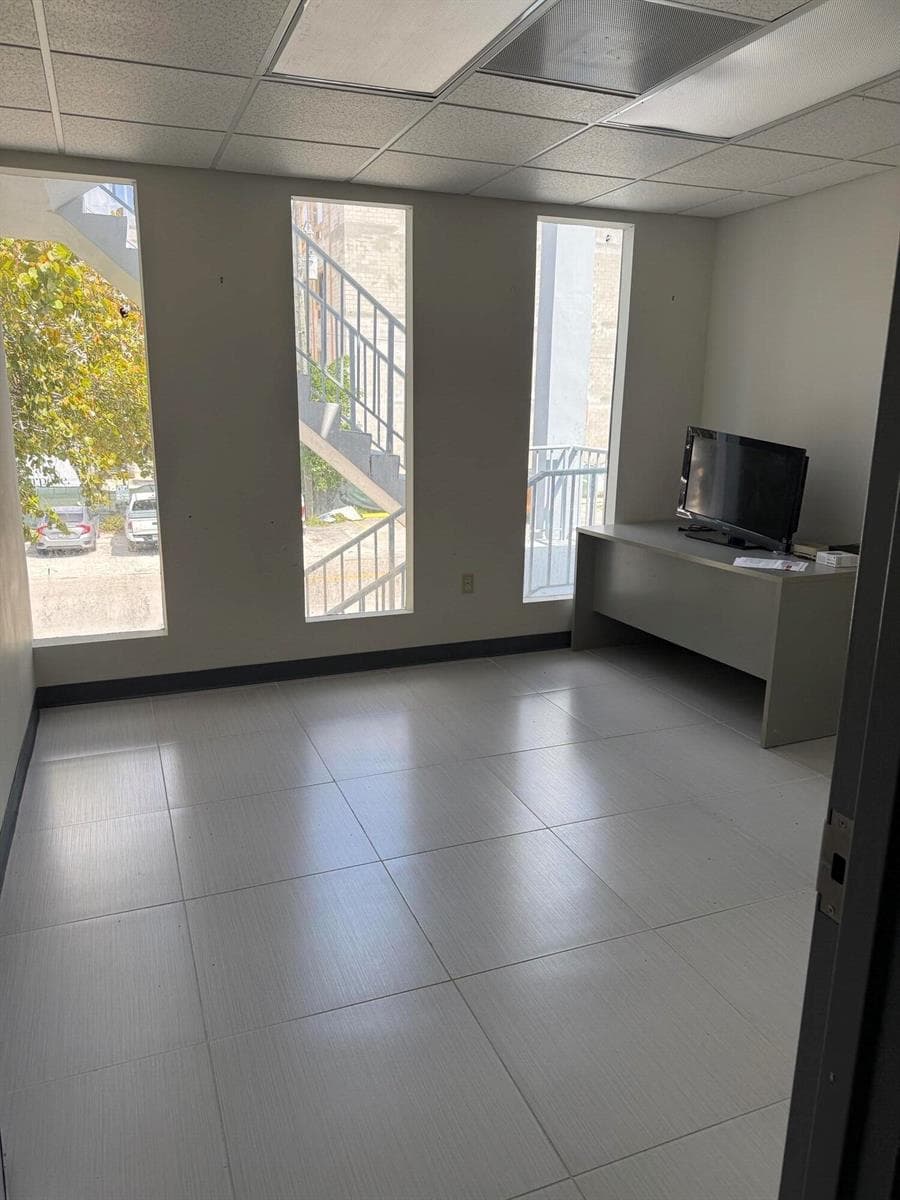 16666 NE 19th Avenue # 102, North Miami Beach FL 33162 — 6