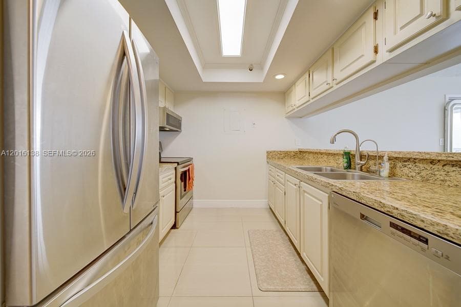 7601 E Treasure Dr # 703, North Bay Village FL 33141 — 7