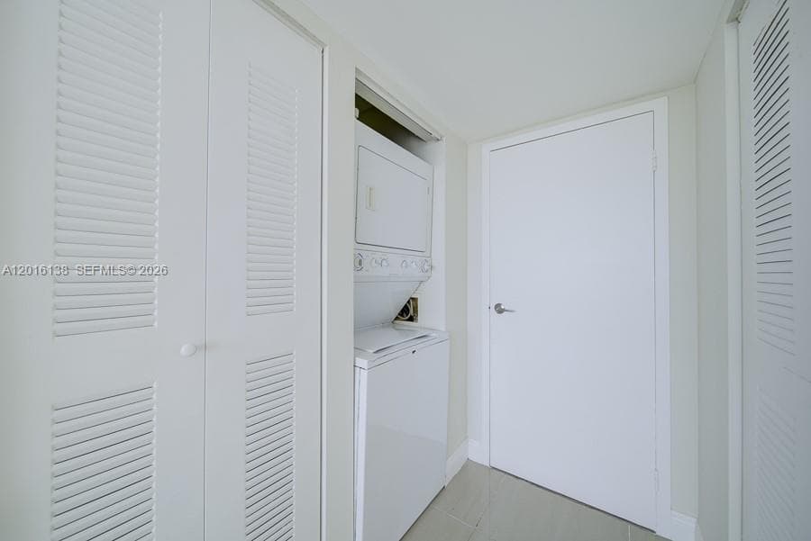 7601 E Treasure Dr # 703, North Bay Village FL 33141 — 8