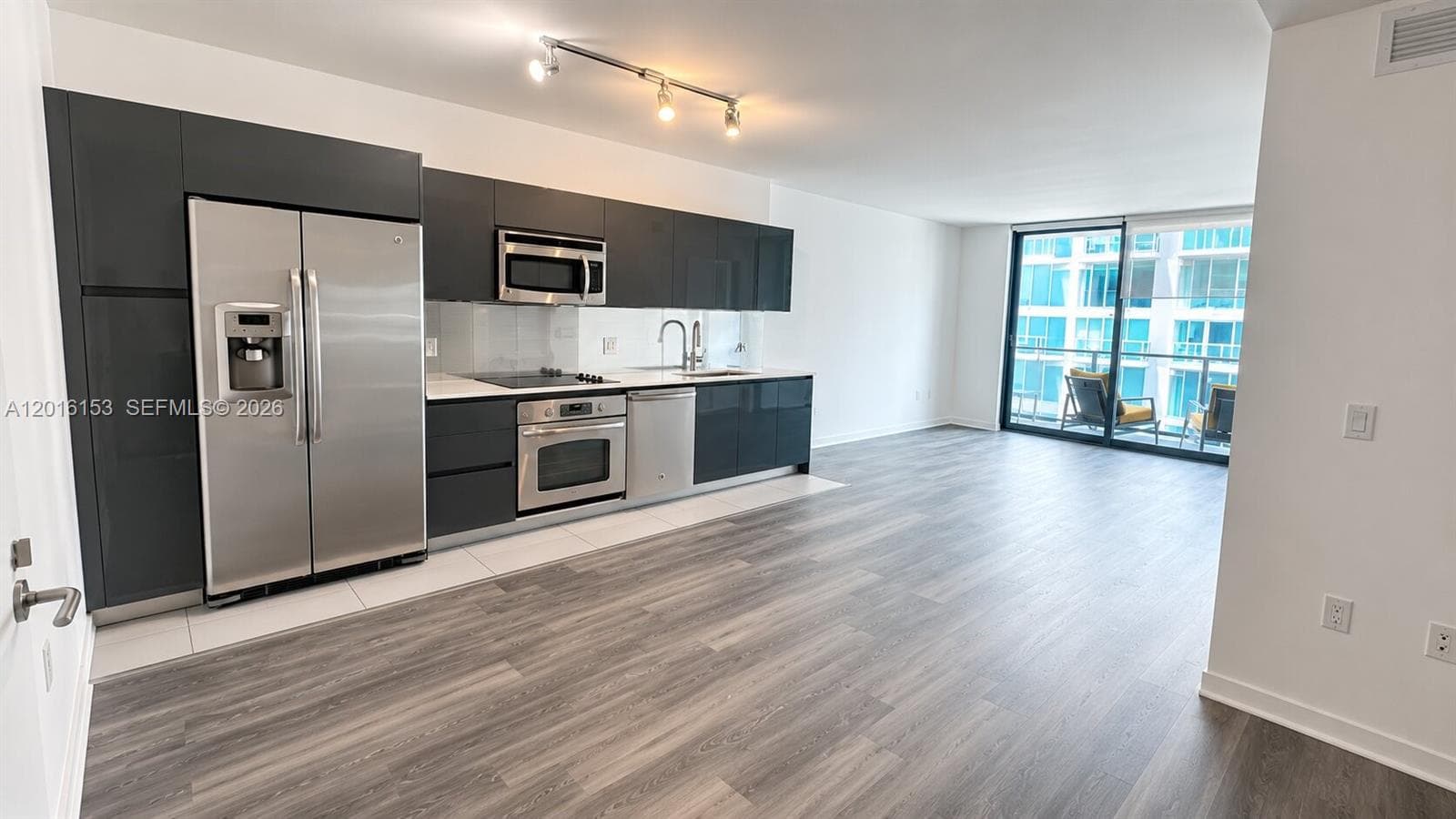 31 SE 6th St # 1904, Miami FL 33131 — 5