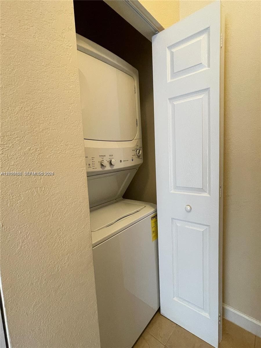 9351 SW 171st Ave, Miami FL 33196 — 16