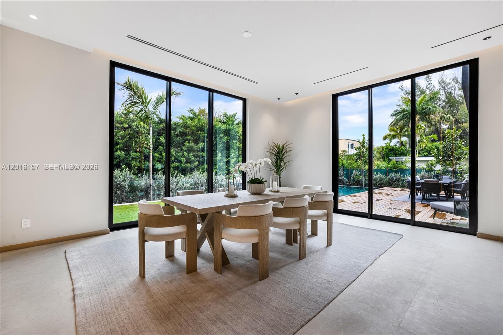 4550 N Jefferson Ave, Miami Beach FL 33140 — 28
