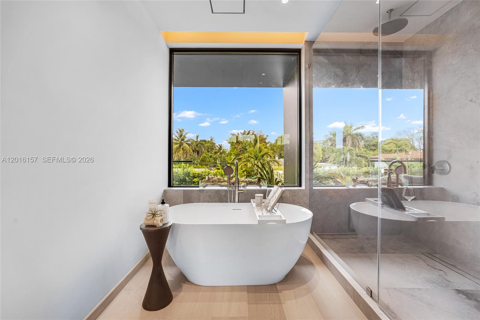 4550 N Jefferson Ave, Miami Beach FL 33140 — 54
