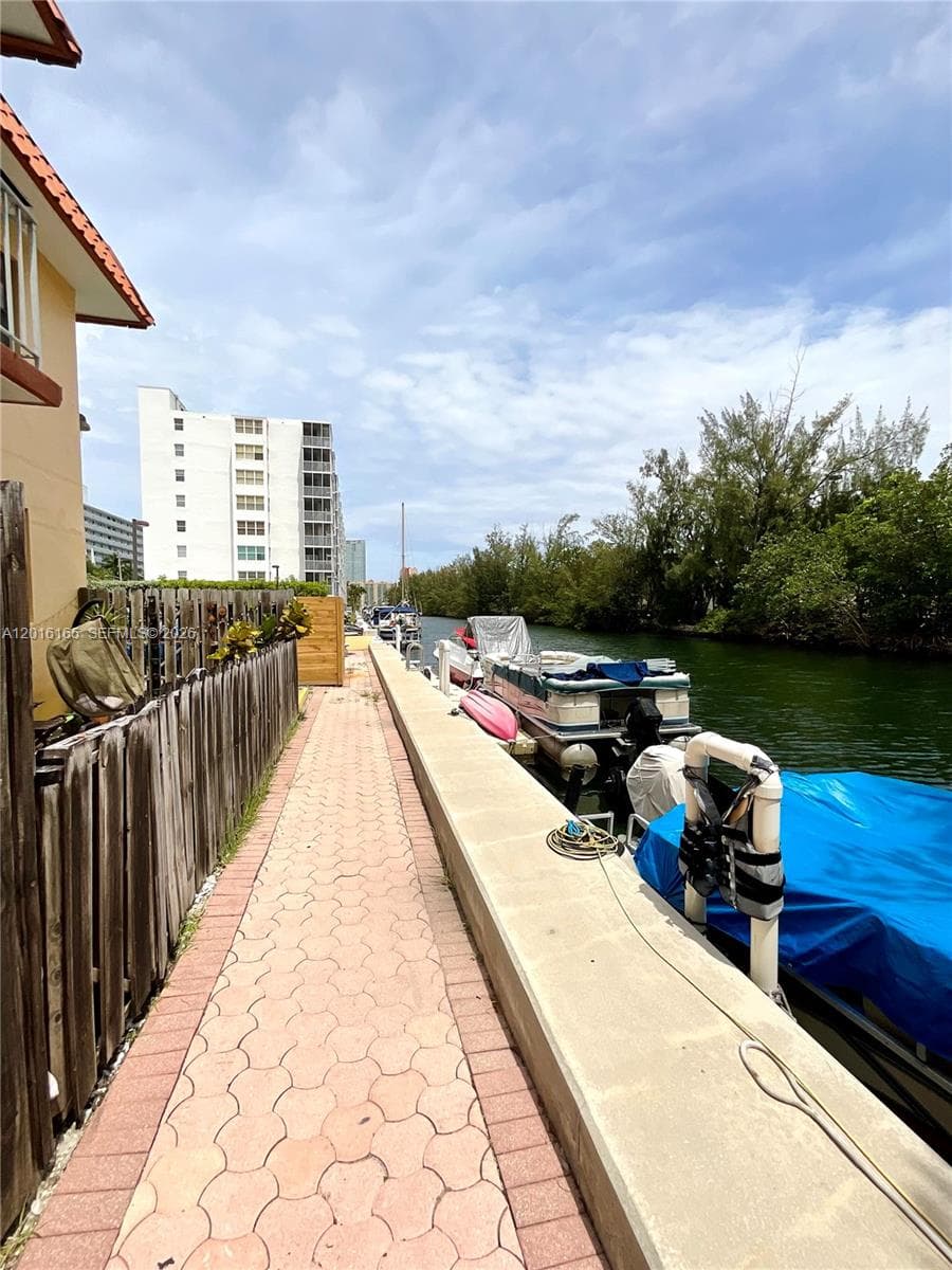 3522 NE 166th St # 7, North Miami Beach FL 33160 — 1