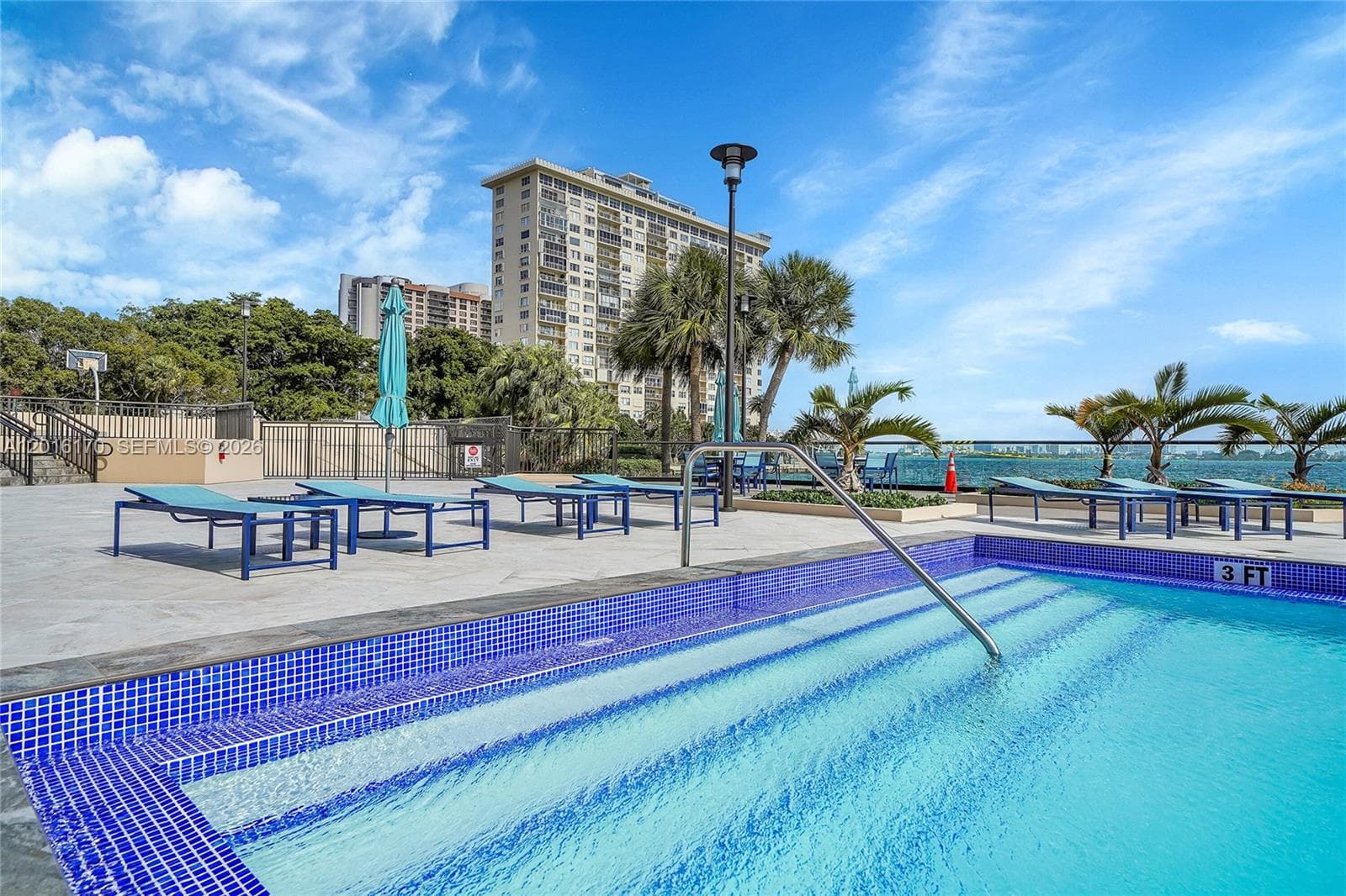 11113 Biscayne Blvd # 255, Miami FL 33181 — 40