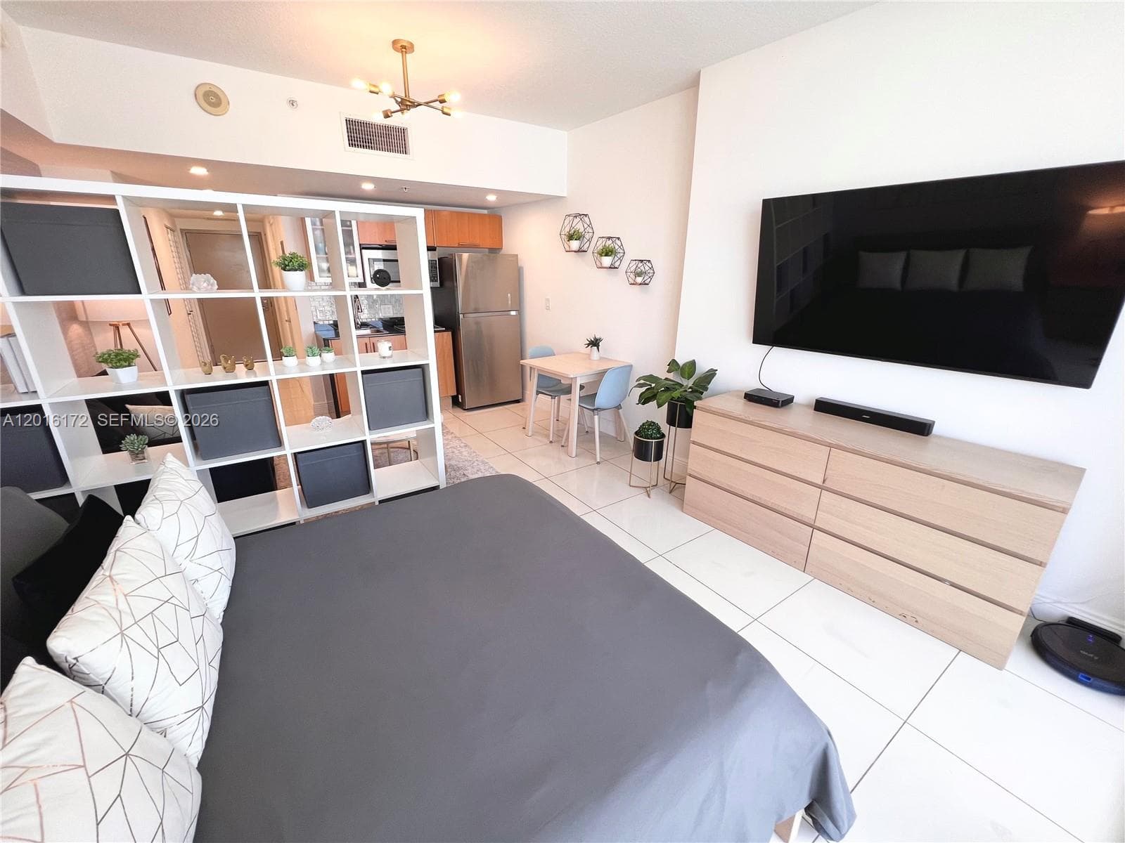 1750 N Bayshore Dr # 1218, Miami FL 33132 — 4