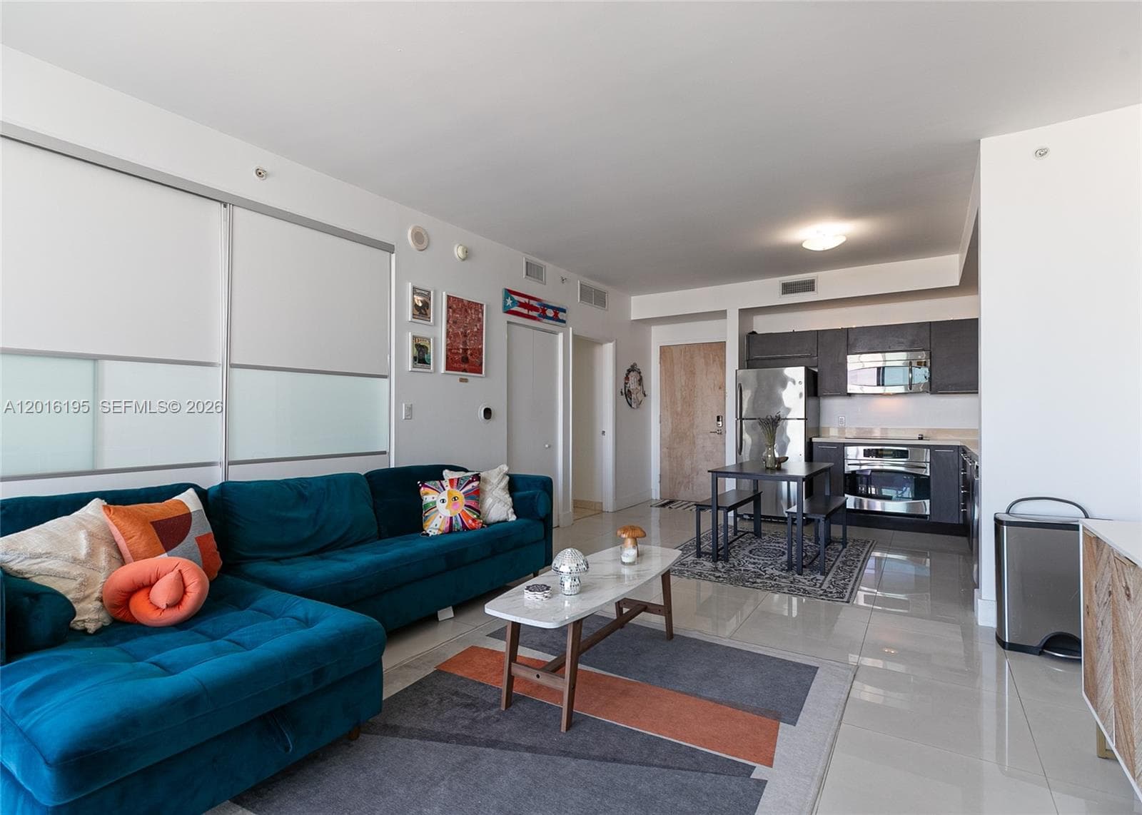 90 SW 3rd St # 1611, Miami FL 33130 — 4