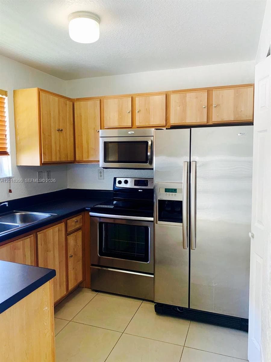 2170 NE 167th St # 103, North Miami Beach FL 33162 — 2
