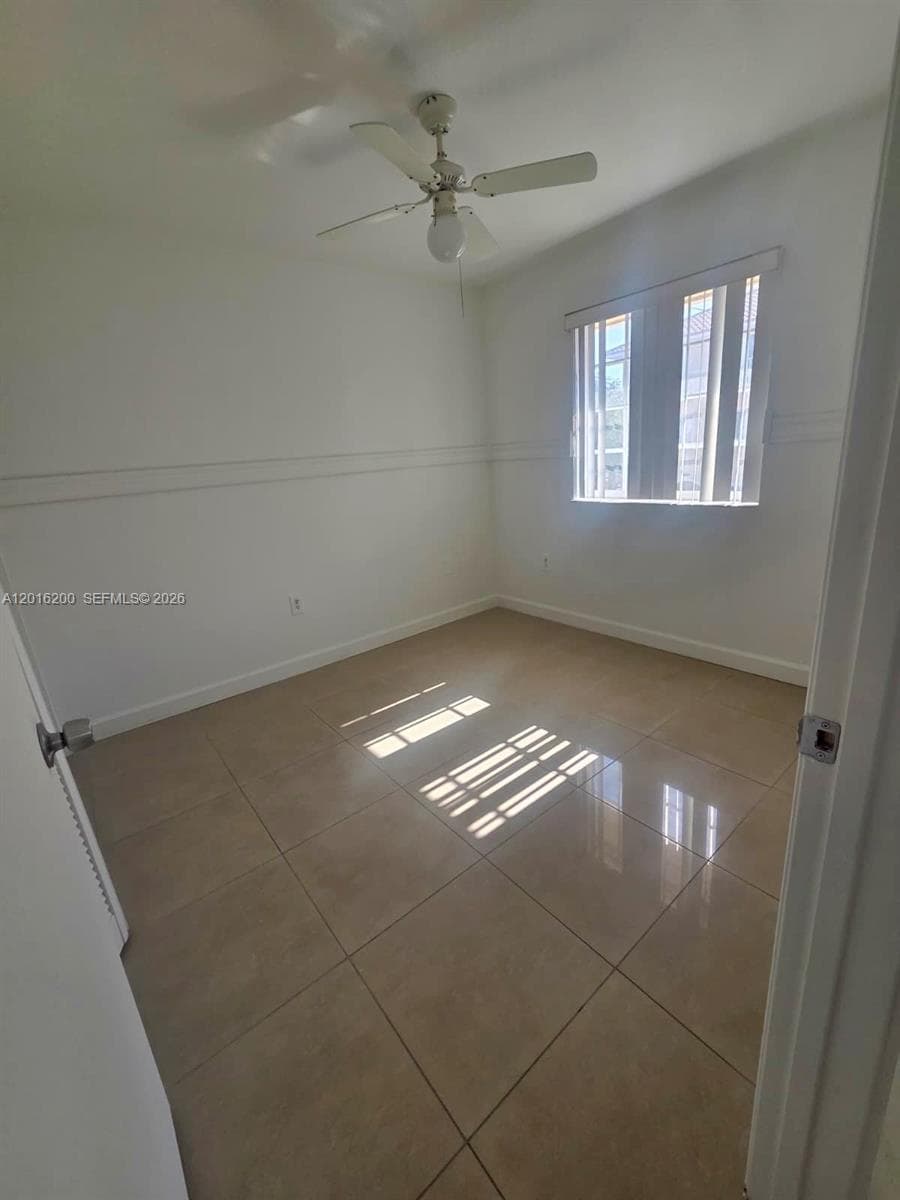 2170 NE 167th St # 103, North Miami Beach FL 33162 — 13