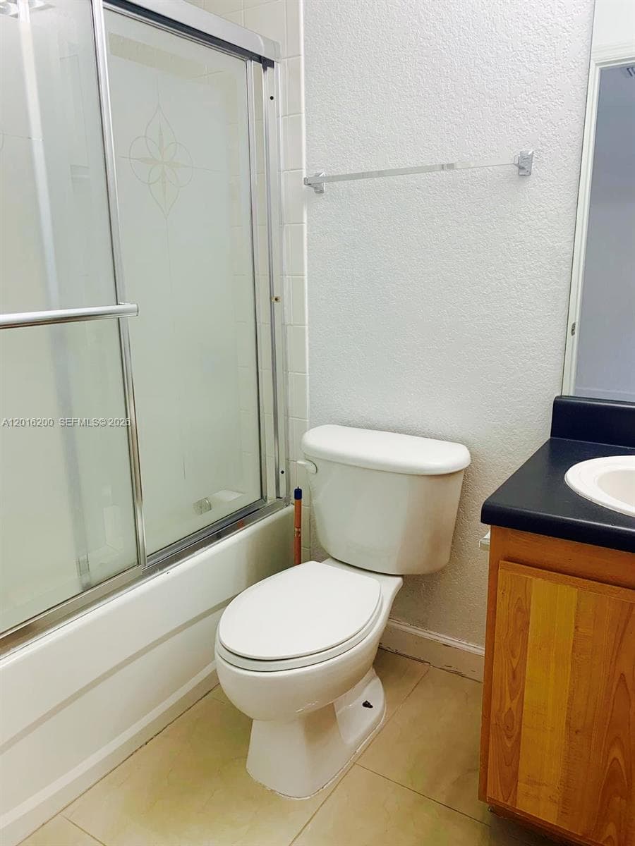 2170 NE 167th St # 103, North Miami Beach FL 33162 — 17