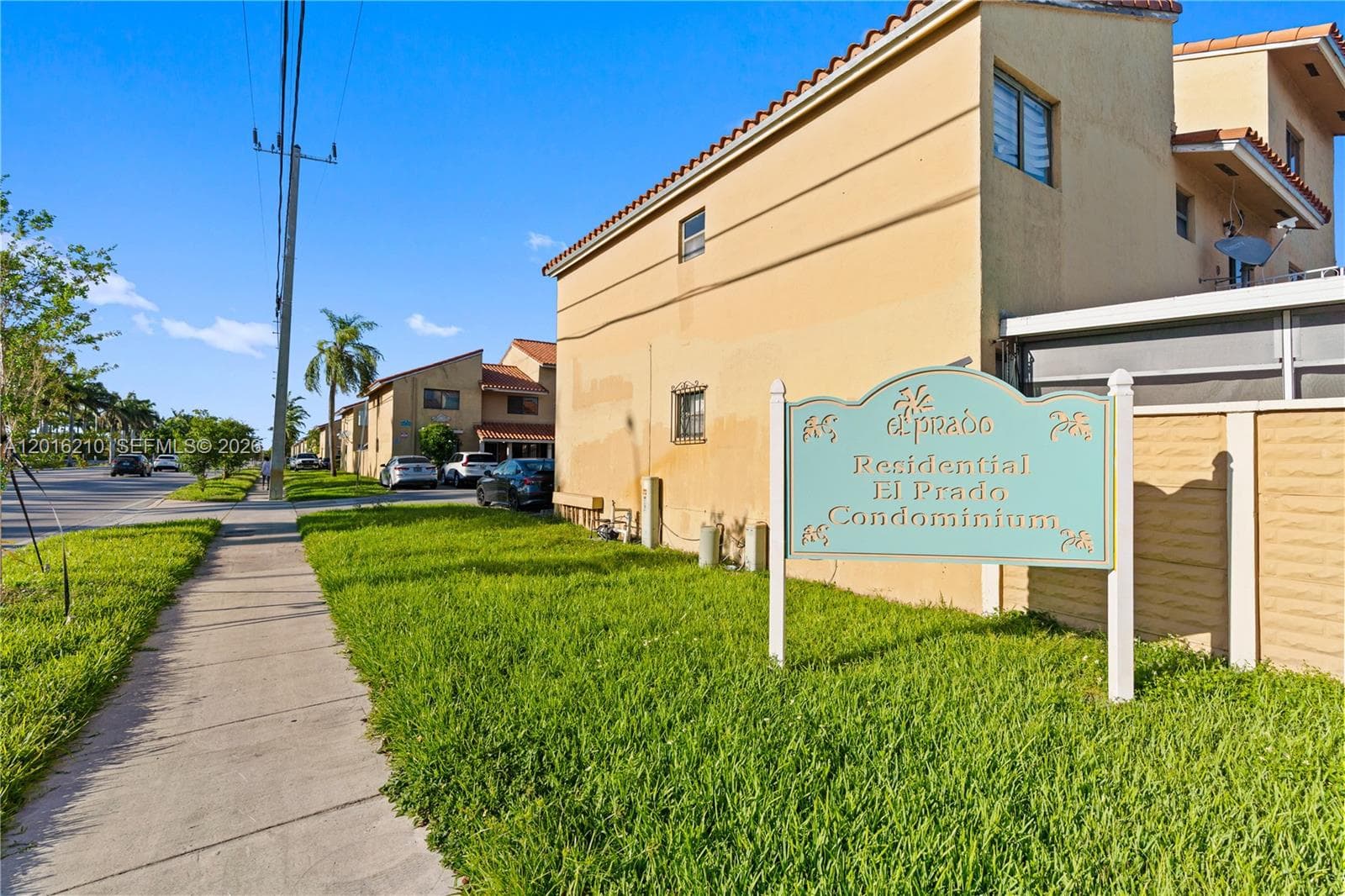 2735 W 60th Pl # 204, Hialeah FL 33016 — 26