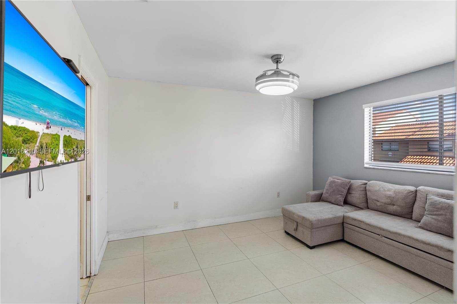 2735 W 60th Pl # 204, Hialeah FL 33016 — 19