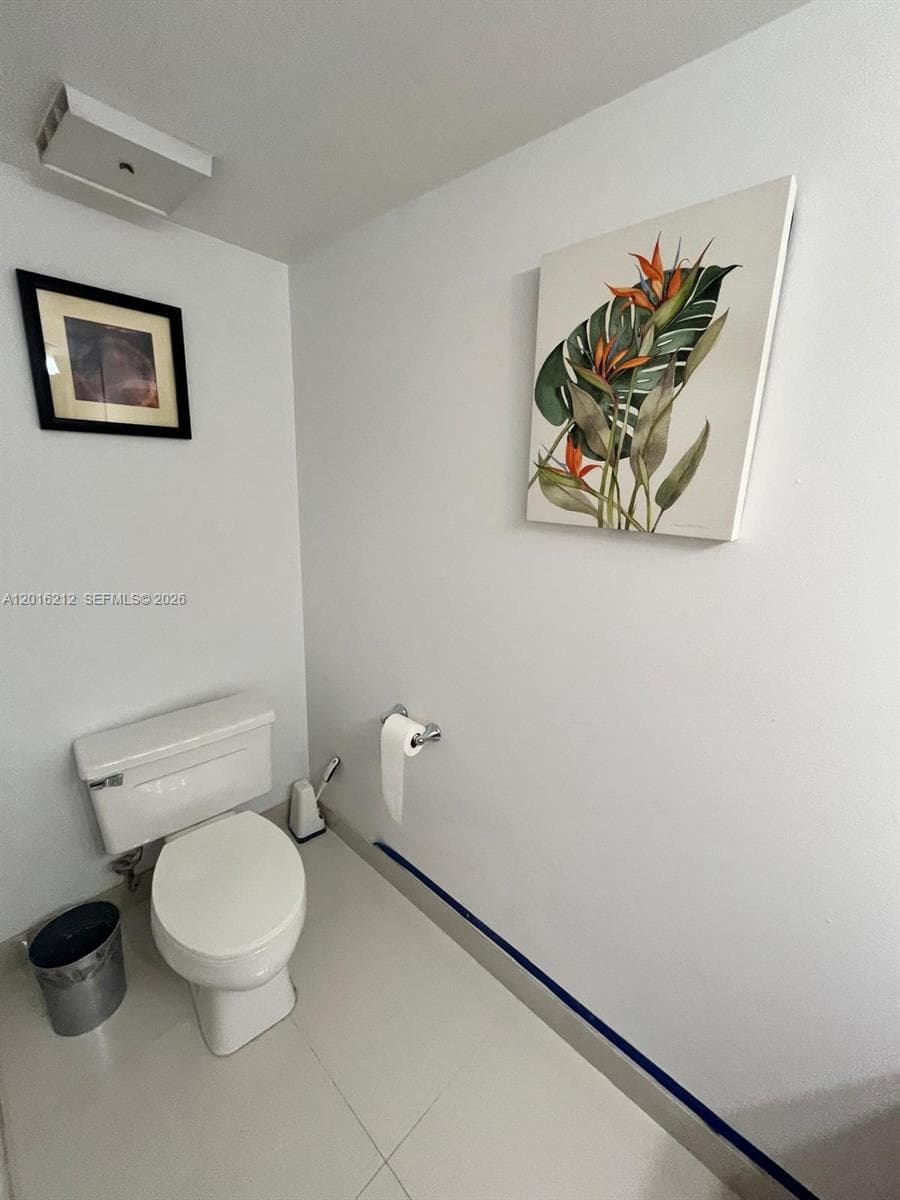 1717 N Bayshore Dr # 2453, Miami FL 33132 — 23